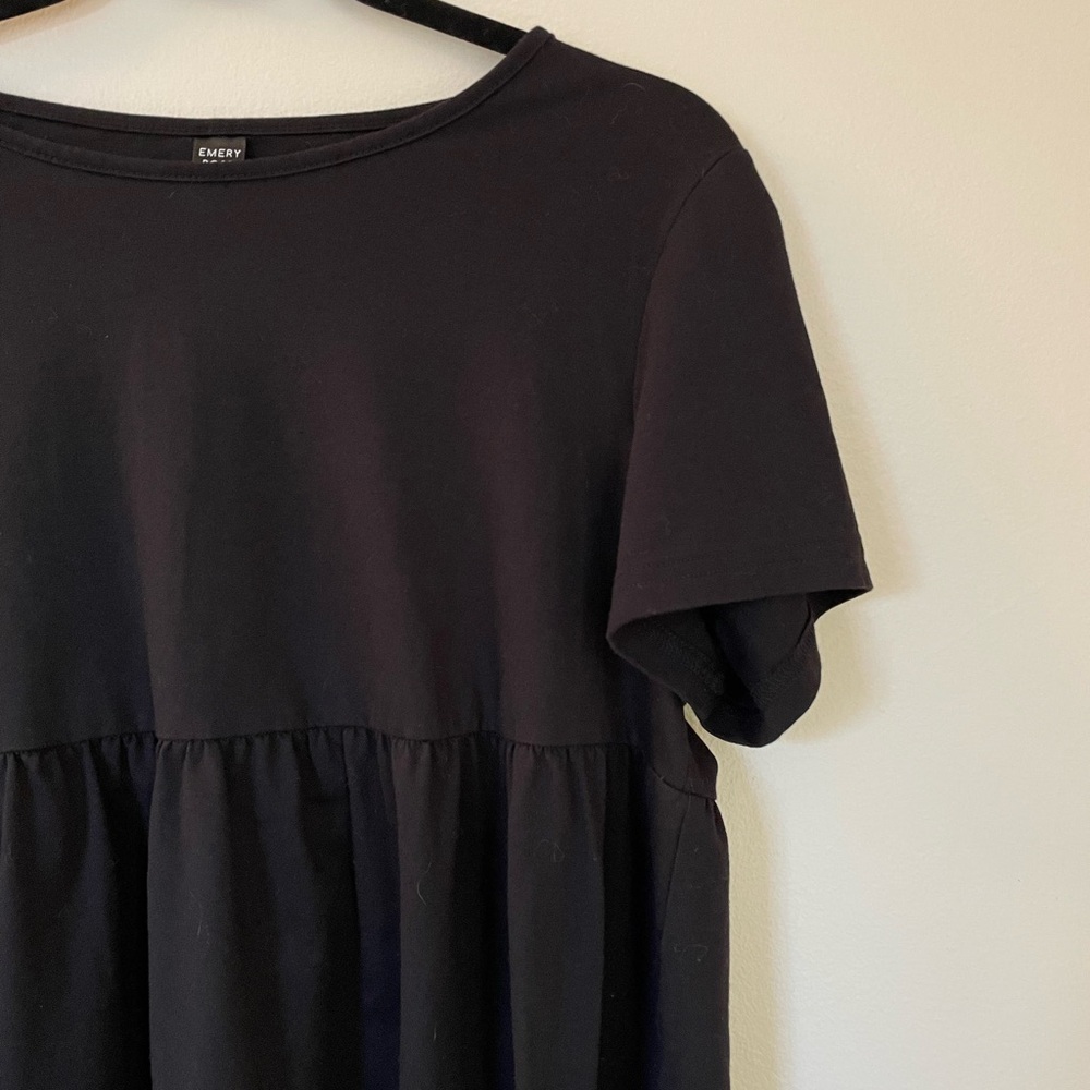 Emery Rose Black Top - Picture 5 of 8
